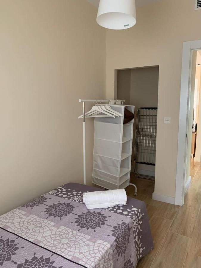 Apartamento En Granada Con Facil Aparcamiento En La Zona Exterior photo