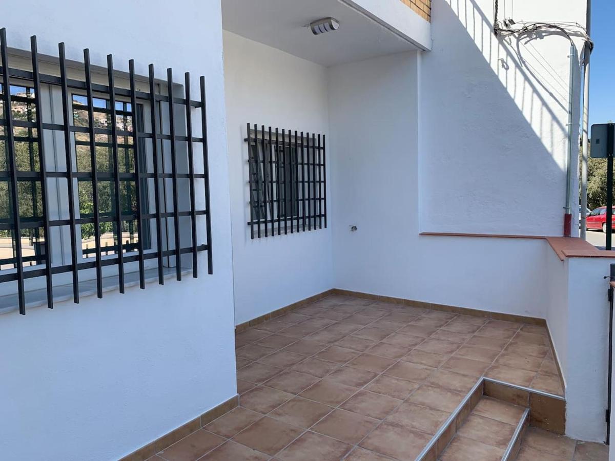 Apartamento En Granada Con Facil Aparcamiento En La Zona Exterior photo